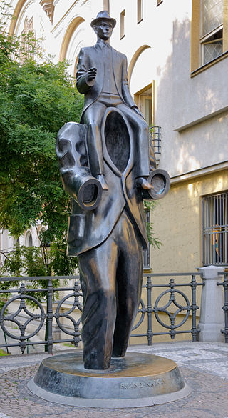 320px-Kafka_statue_Prague
